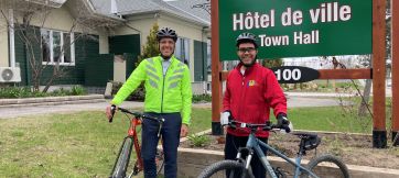 Randonnée à vélo avec le maire